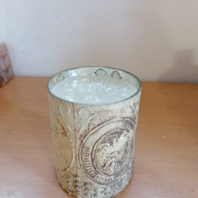 Vela artesana de parafina aroma nardo frasco cilíndrico